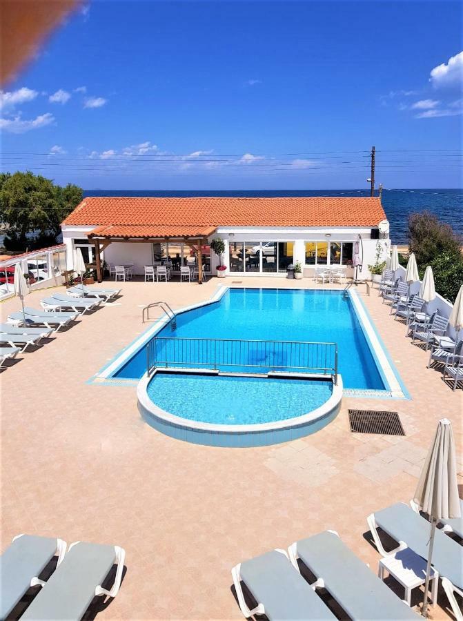 Kasapakis Hotel & Apartments แอร์ซอนิสซอส ภายนอก รูปภาพ